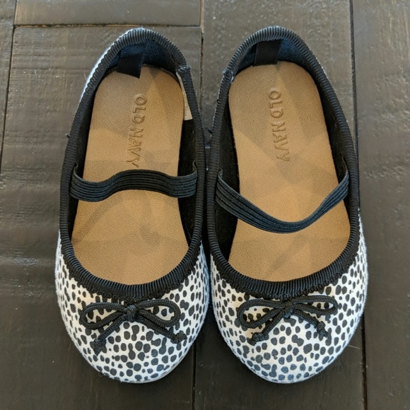 Lot of 4 pairs of size 4 baby shoes - Picture 4 of 5